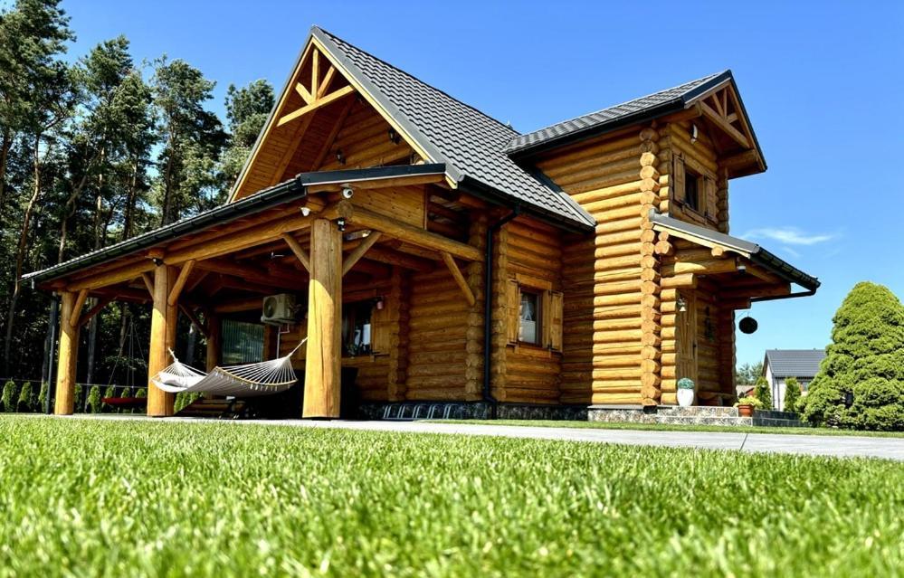 Dom Wakacyjny Zloto Polnocy Na Wylacznosc, Parking, Plac Zabaw, Tarasy Karwienskie Bloto Exterior photo